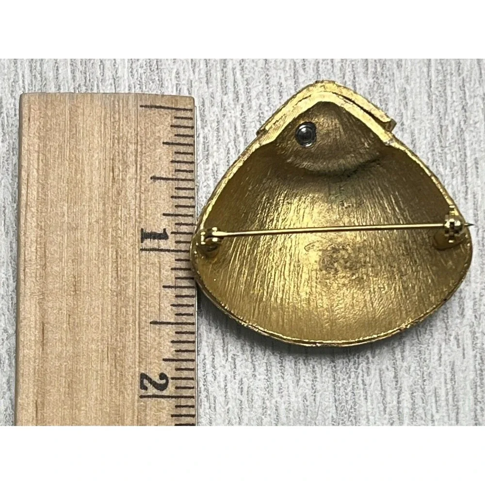 The Unbranded Brand brooch good
